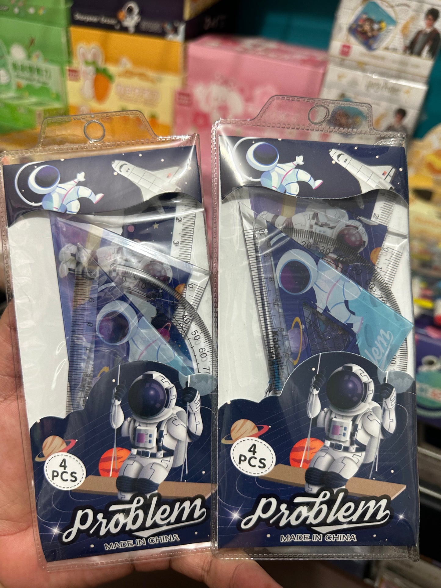 JUEGO GEOMETRÍA ASTRONAUTA