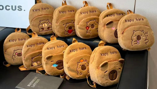 MOCHILA CAPIBARA